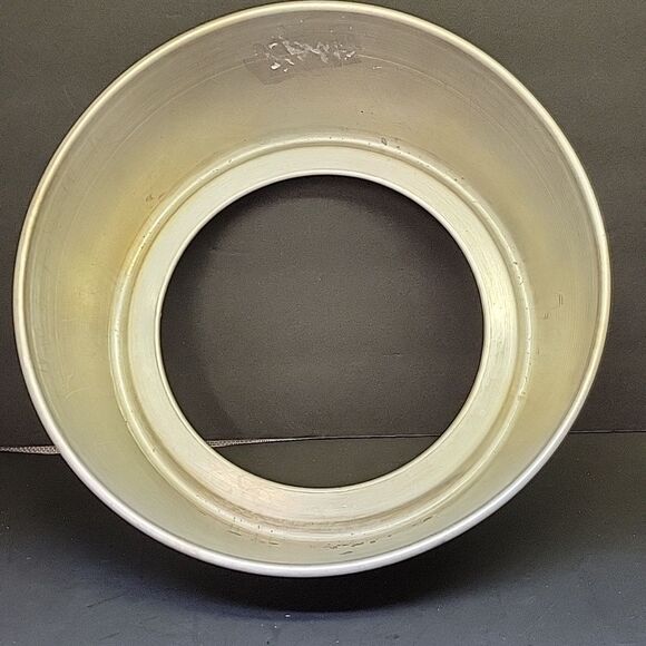 Angel Food Cake Pan Maid If Honor 10" Diameter Non Stick Two-Piece Pan - Picture 3 of 7